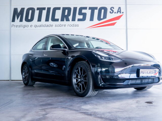 TESLA PRETO-14