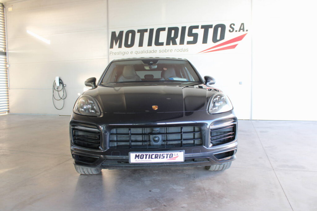 Porsche Cayenne Coupé 3.0 V6 Phev — 1