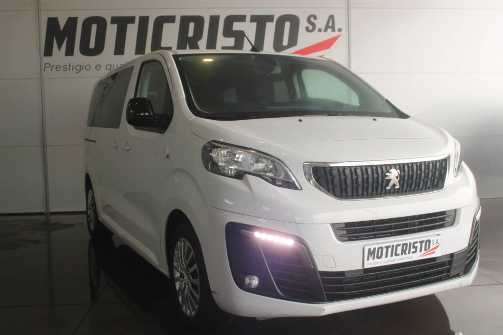 Peugeot E-Traveller 50 Kwh — 1