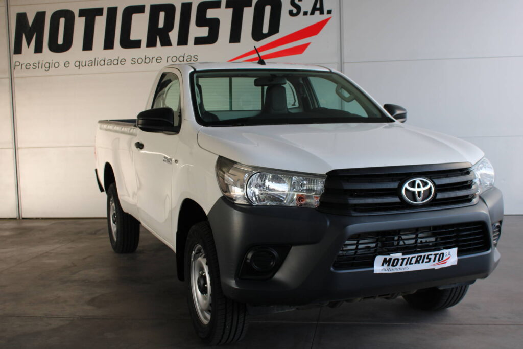Toyota Hilux 2.4 D4D 2Wd Confort — 1