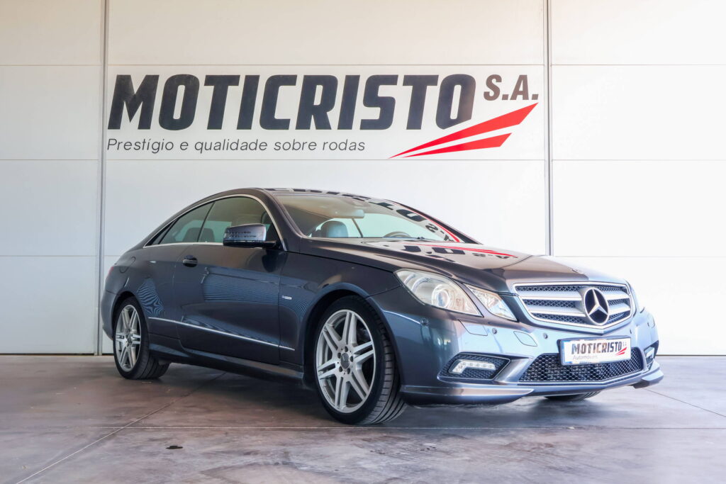 Mercedes E 250 Coupé Cdi Amg — 1