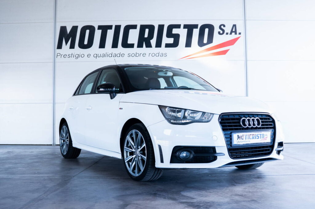 Audi A1 Sportback 1.6 Tdi S-Line — 1