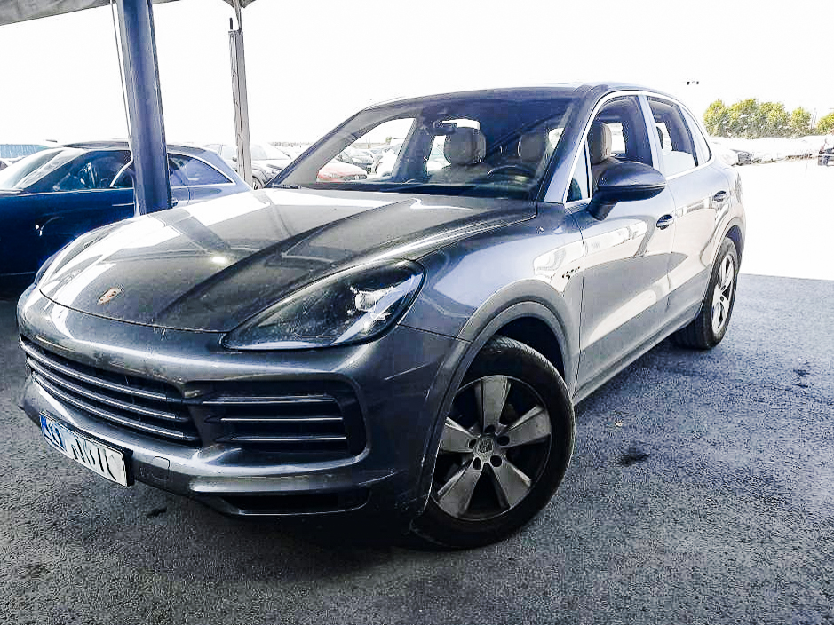 Porsche CAYENNE E-HYBRID — 1