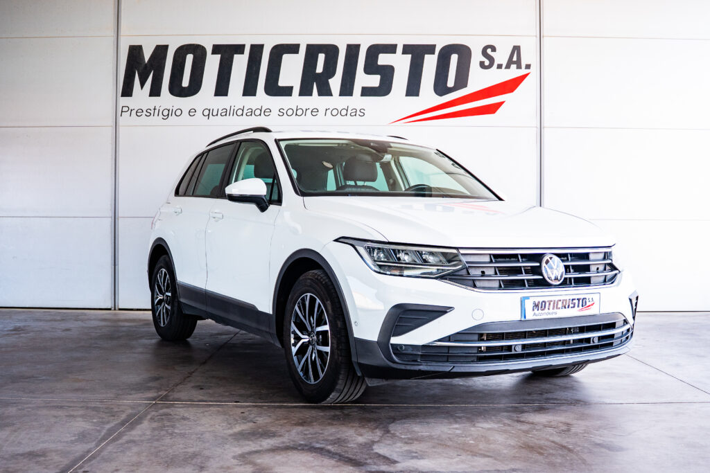 Volkswagen Tiguan 2.0 tdi — 1