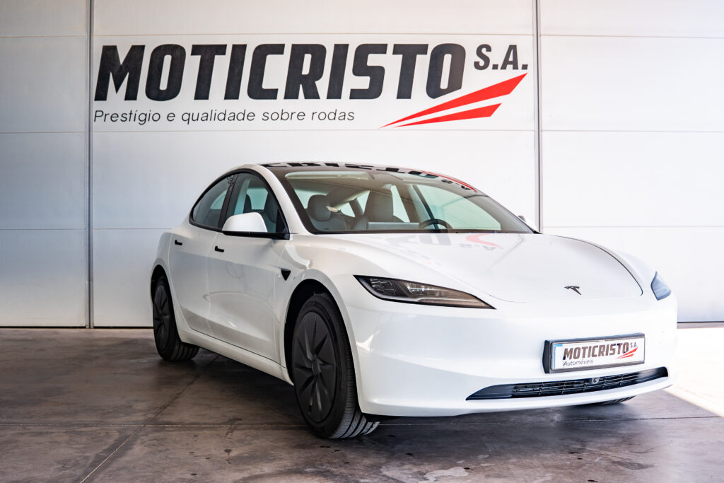 Tesla Model 3 Standart Rwd — 1